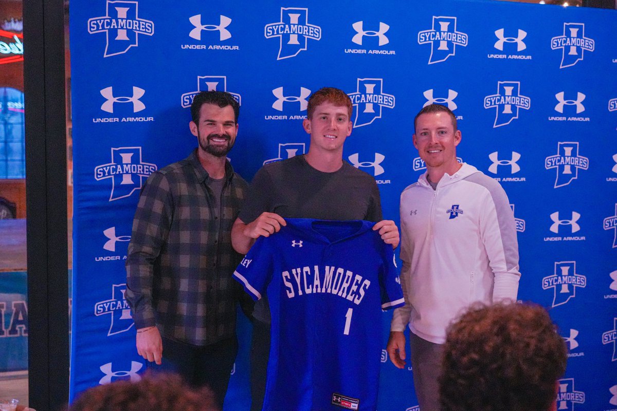 IndStBaseball's tweet photo. First overall players and pitchers are off the board - we'll have full rosters tomorrow afternoon (barring any trades)

See everyone at The Bob on Thursday at 6 p.m.!

Team Dorsett - @MasonRoell, @Ty_Brooks5 
Team Ruoff - @Cadenmiller3737, @MaxMcEwen3 

#MarchOn https://t.co/OoZENNZ9f2