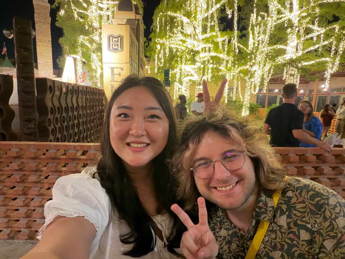 mollozhang's tweet photo. happy birthday to the poopiest bestie I could ever ask for!!! 🥳❤️ @TunnelVa https://t.co/NM6JNy1Gca