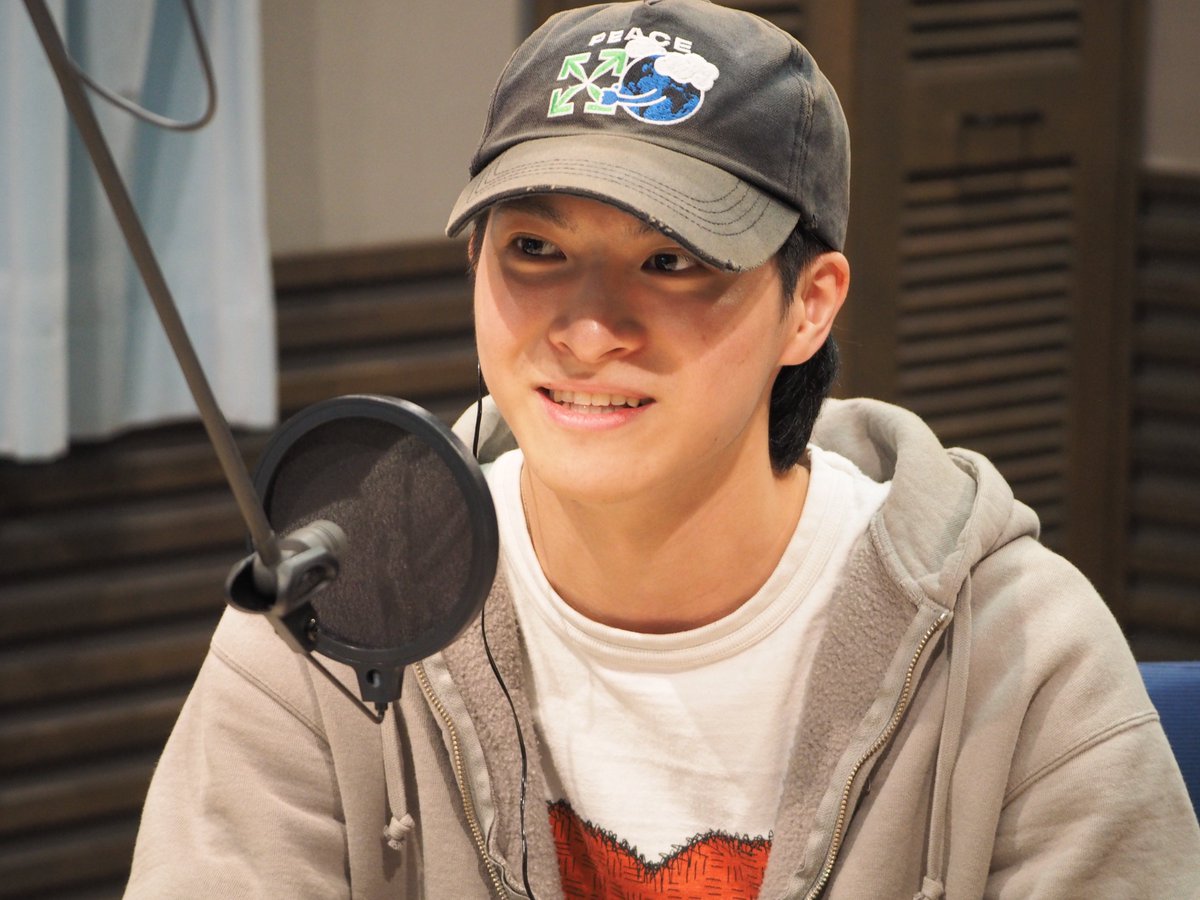flat954's tweet photo. =============
ギターデュオ 🎸  
#Sakurashimeji  
田中雅功さん 
髙田彪我さん 
スタジオ出演中📻
=============

🎙️ EBiDANの風
🎙️ 結成のキッカケ
🎙️ “Sakurashimeji”命名の衝撃
🎙️ 友達が少ない田中さん
🎙️ 友達がいない髙田さん
🎙️ 新曲『あなたの声になれたら』について

📻こちらから聴けます↓ 
https://t.co/5FOTXkAmcv #ふらっと954