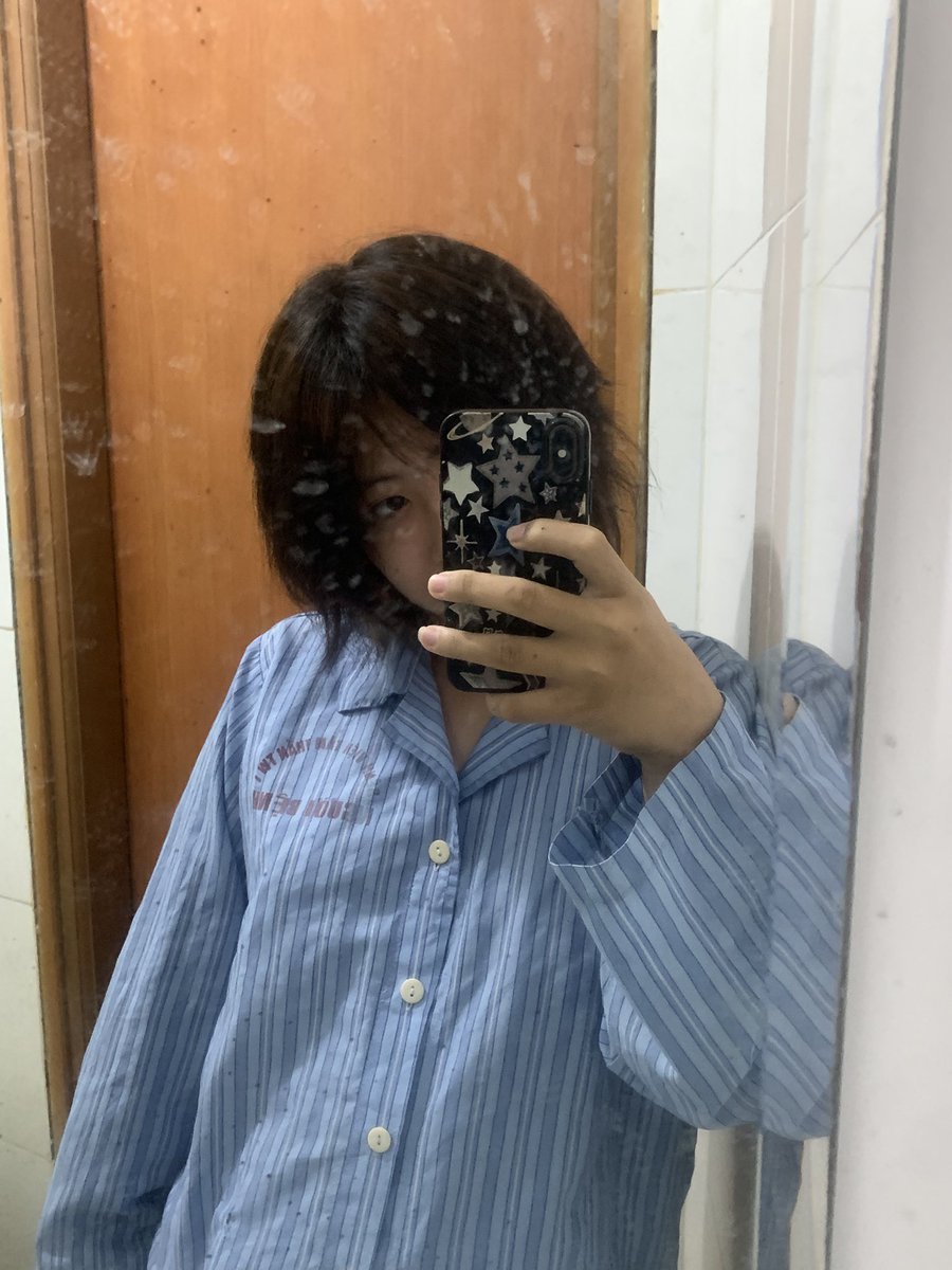 furkir0's tweet photo. cảm giác vào viện xong xinh gái hơn https://t.co/l7JULRJoV6