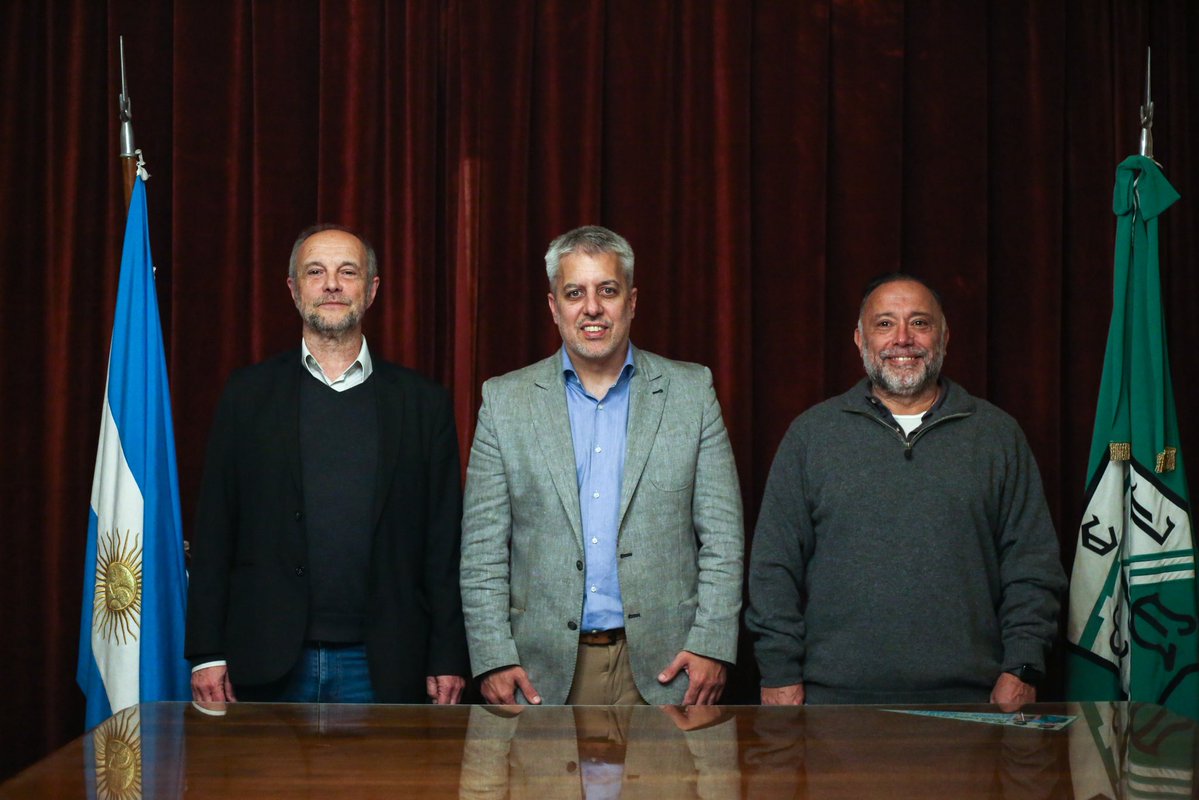 FerroOficial's tweet photo. Patricio Baigorrotegui asumió como nuevo Presidente de Ferro.

Tras la primera reunión de Comisión Directiva quedaron oficializadas las autoridades del Club para el período 2026-2029. https://t.co/FNTx7P5x4W