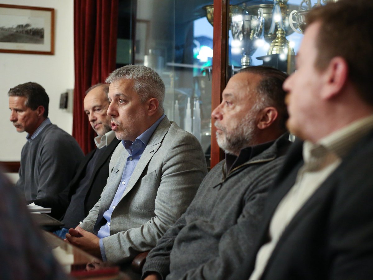 FerroOficial's tweet photo. Patricio Baigorrotegui asumió como nuevo Presidente de Ferro.

Tras la primera reunión de Comisión Directiva quedaron oficializadas las autoridades del Club para el período 2026-2029. https://t.co/FNTx7P5x4W