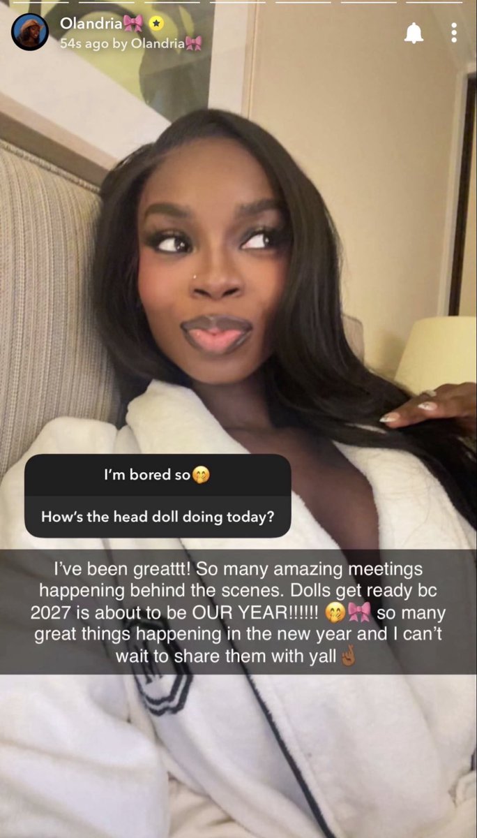 olandriabase_'s tweet photo. Olandria promises her dolls an exciting 2027 in a new Snapchat story! 🎀 https://t.co/liMO6UK1JZ