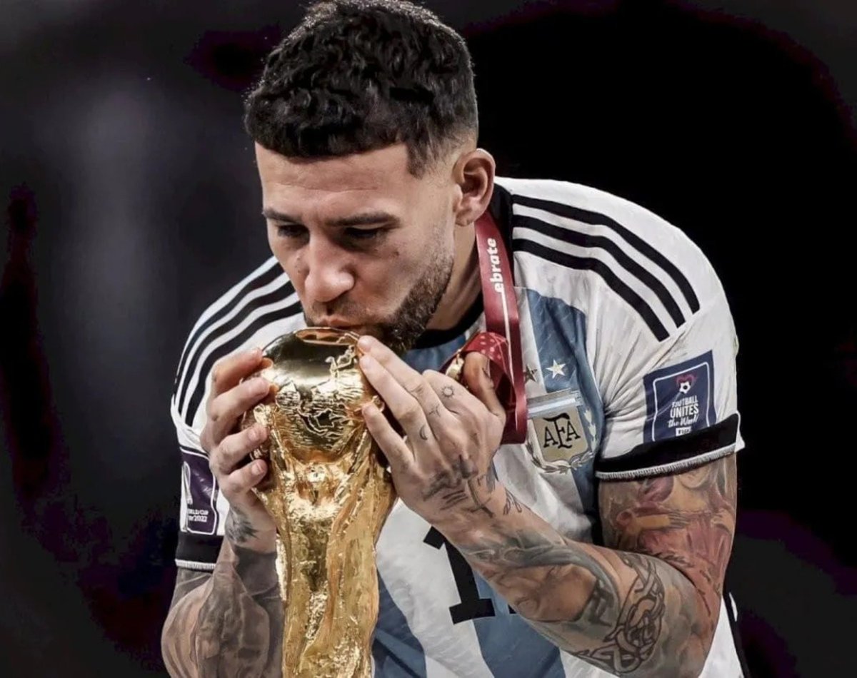 frabigol's tweet photo. El VERDADERO HÉROE de ARGENTINA.

Nicolas Otamendi, el que si puede hacerle un gol a Benin. De River al mundo. https://t.co/ZTdVElx5pj