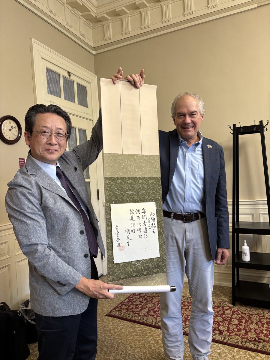 FriendsSchoolJP's tweet photo. ９月2日、米国インディアナ州リッチモンドにあるフレンド派のリベラルアーツカレッジ、アーラム大学でMOUをとりかわしました。本校創立当初から深い繋がりのある大学。この連携協定締結を機に、アーラムへの進学、在校生の現地研修等ますます緊密な交流を推進していきます。https://t.co/yMXVhYLQu5 https://t.co/GWg4eTiOYi