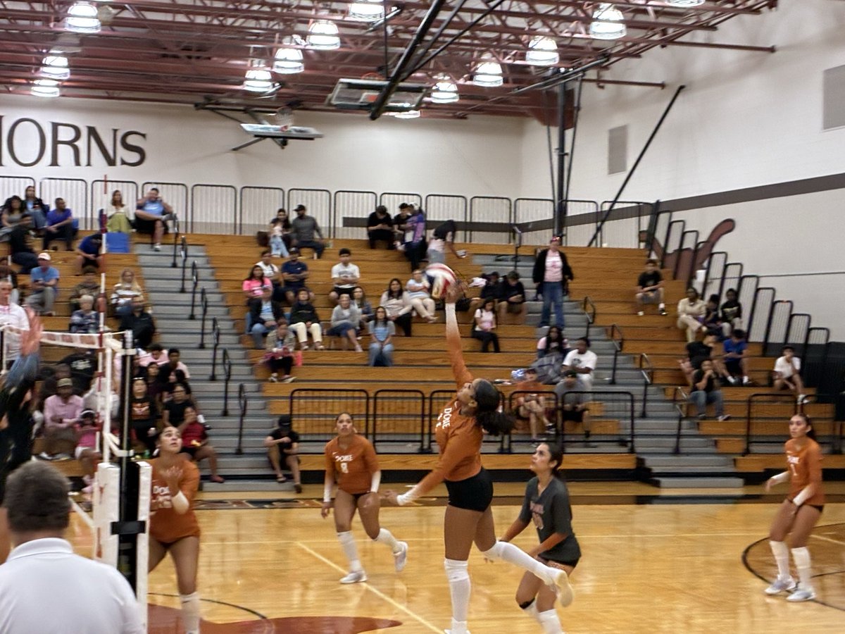HaggertyAstin's tweet photo. @DHSVB2016 digging pink and competing in District 19-6A play.
@Athletics_PISD #OurPasadenaISD https://t.co/rJa2hrITjv