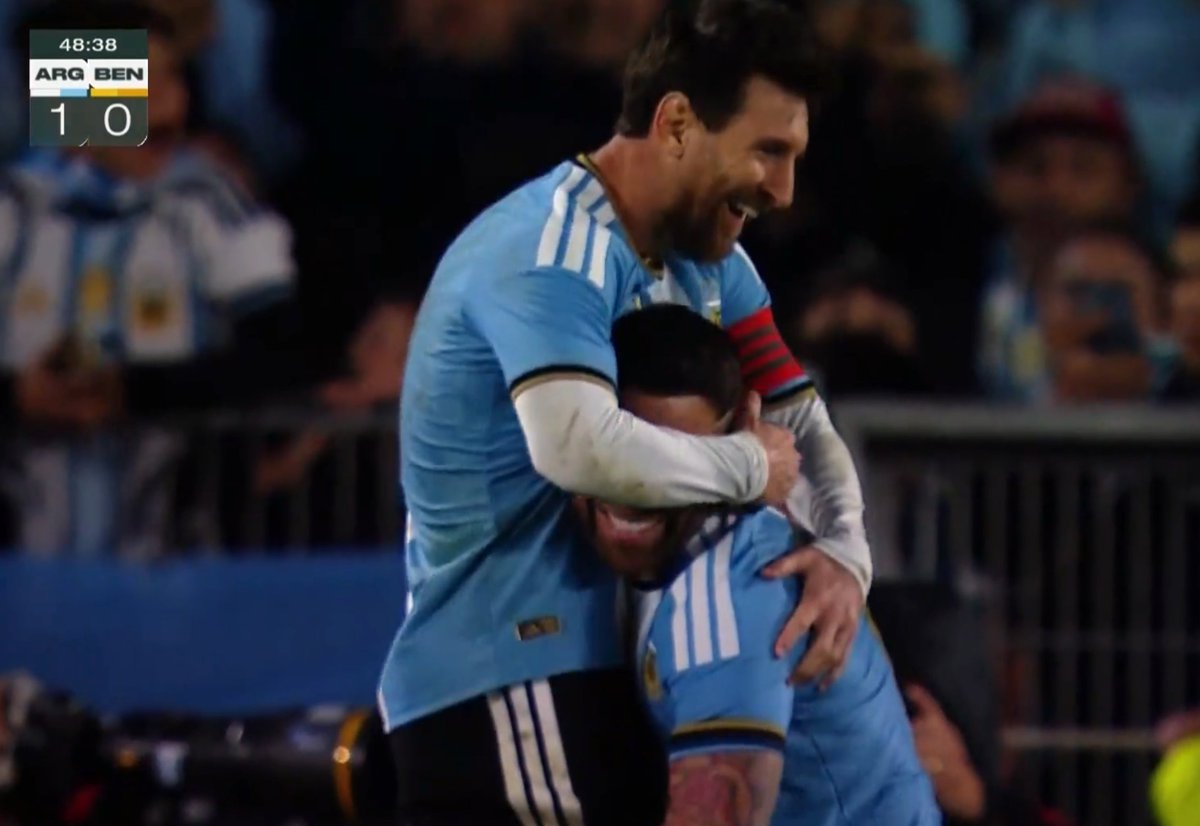 TouchlineX's tweet photo. 📸 - You simply couldn’t SCRIPT IT any better.

Nicolás Otamendi is Messi’s longest-serving teammate with Argentina. And he scores the goal… assisted by Leo Messi. 

After nearly 17 years together with La Albiceleste, they combine one more time on Messi’s final night. 🇦🇷 https://t.co/jCSBQNarUL