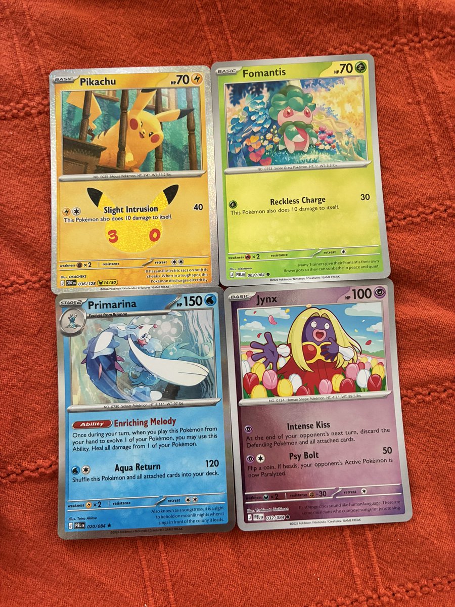 RigaRodrigo's tweet photo. @brayshgaming Just my favorite cards today but, I also pulled that Lugia card. That Mew looks so adorable! https://t.co/bNw2D0Dnyh