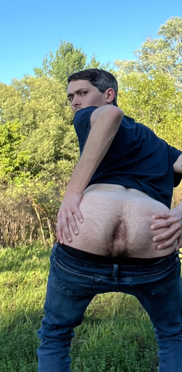 SZNCREAMING's tweet photo. Rob Wittman approves #manhood #mature #young https://t.co/5tApjc7g9Q