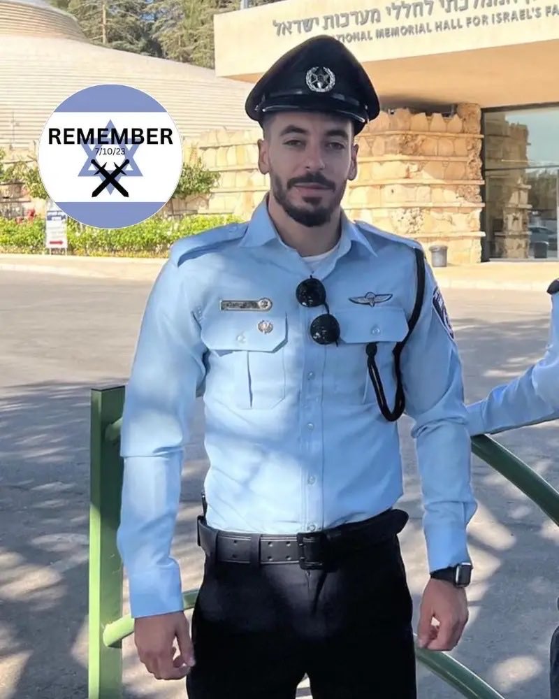 EliAfriatISR's tweet photo. Avi Buzaglu. 26 years old, from Ofakim.

On October 7 When the first gunshots of an attack by Hamas terrorists were heard in the city, Avi Buzaglu went out to defend the residents of his city and fell fighting against the terrorists.

May his memory be blessed. https://t.co/ej9hMEMm51