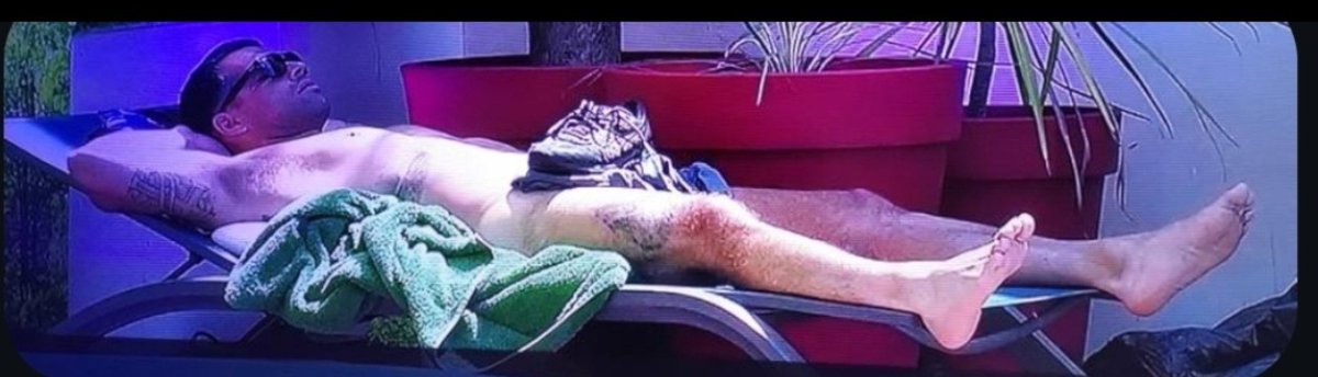 aboamaisboa40's tweet photo. Machista. 
Ele pode tudo. 
A Helena é ordinária. #bbtvi https://t.co/F8wT2K62VL