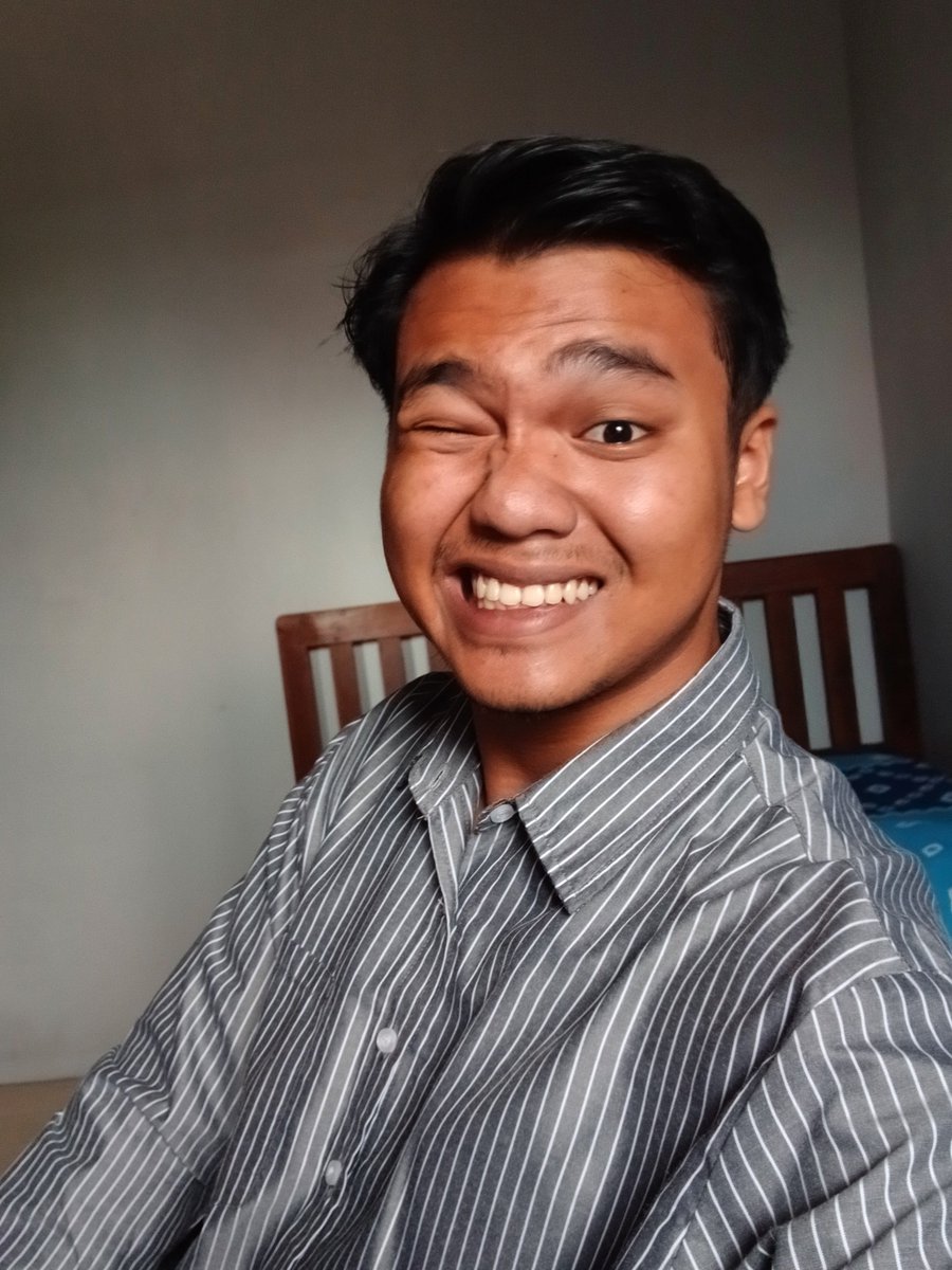 alahcangkemann's tweet photo. day one kerjaaaa WML https://t.co/YFZRNbVha8