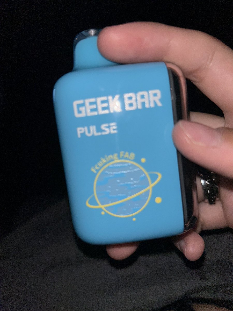 magicalmystry's tweet photo. new vape👀👀 #drugtwt https://t.co/Fi21EJQCzM