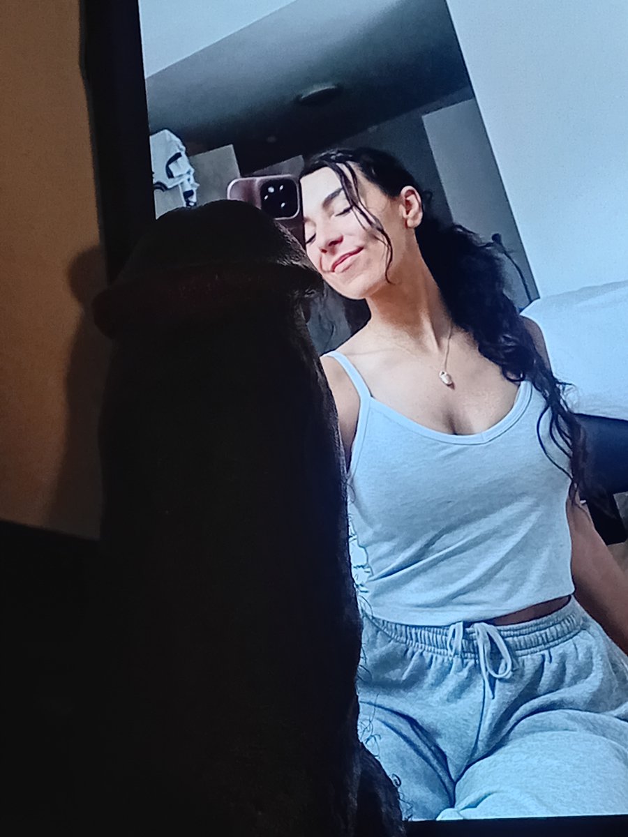 YELE300's tweet photo. #cumtribute request 😋🤤🤤 #NSFW https://t.co/jhrHUjvTkN