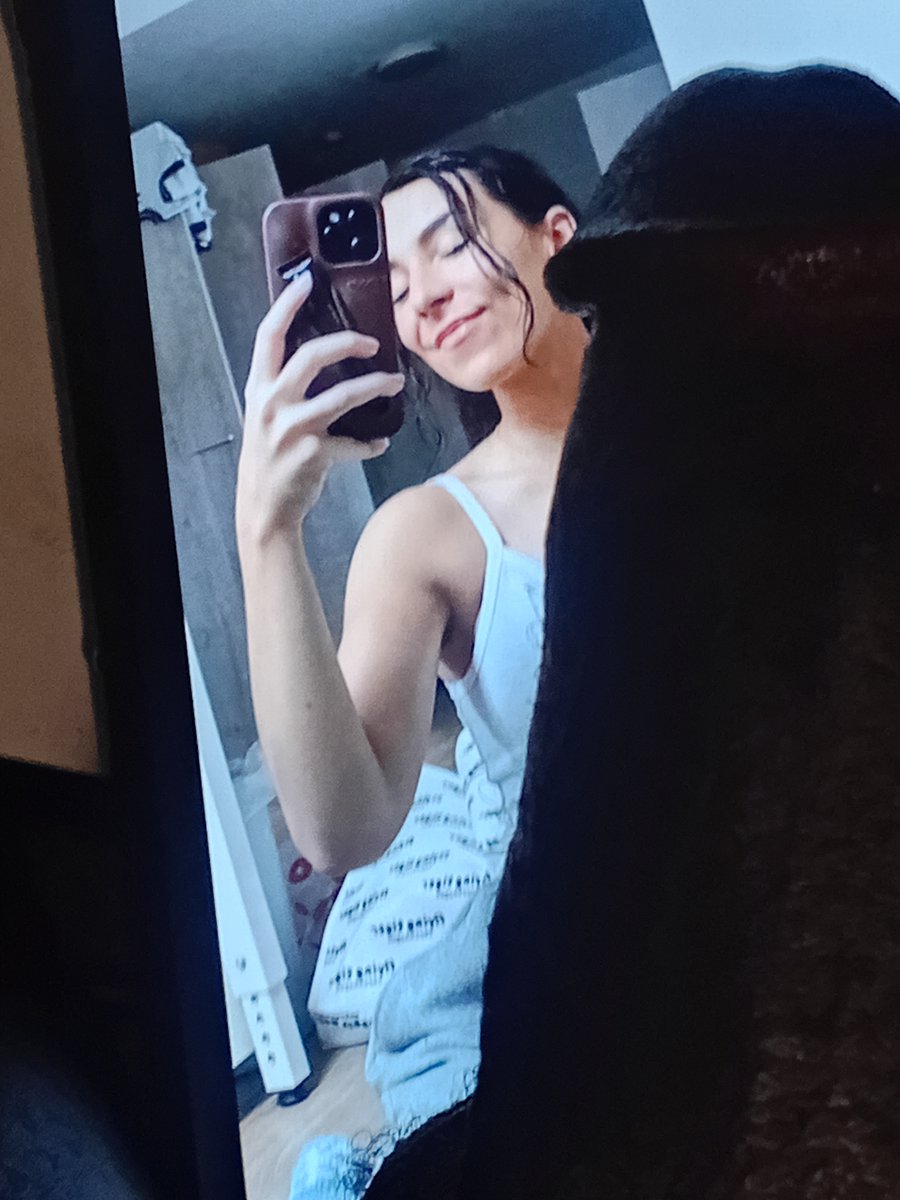 YELE300's tweet photo. #cumtribute request 😋🤤🤤 #NSFW https://t.co/jhrHUjvTkN
