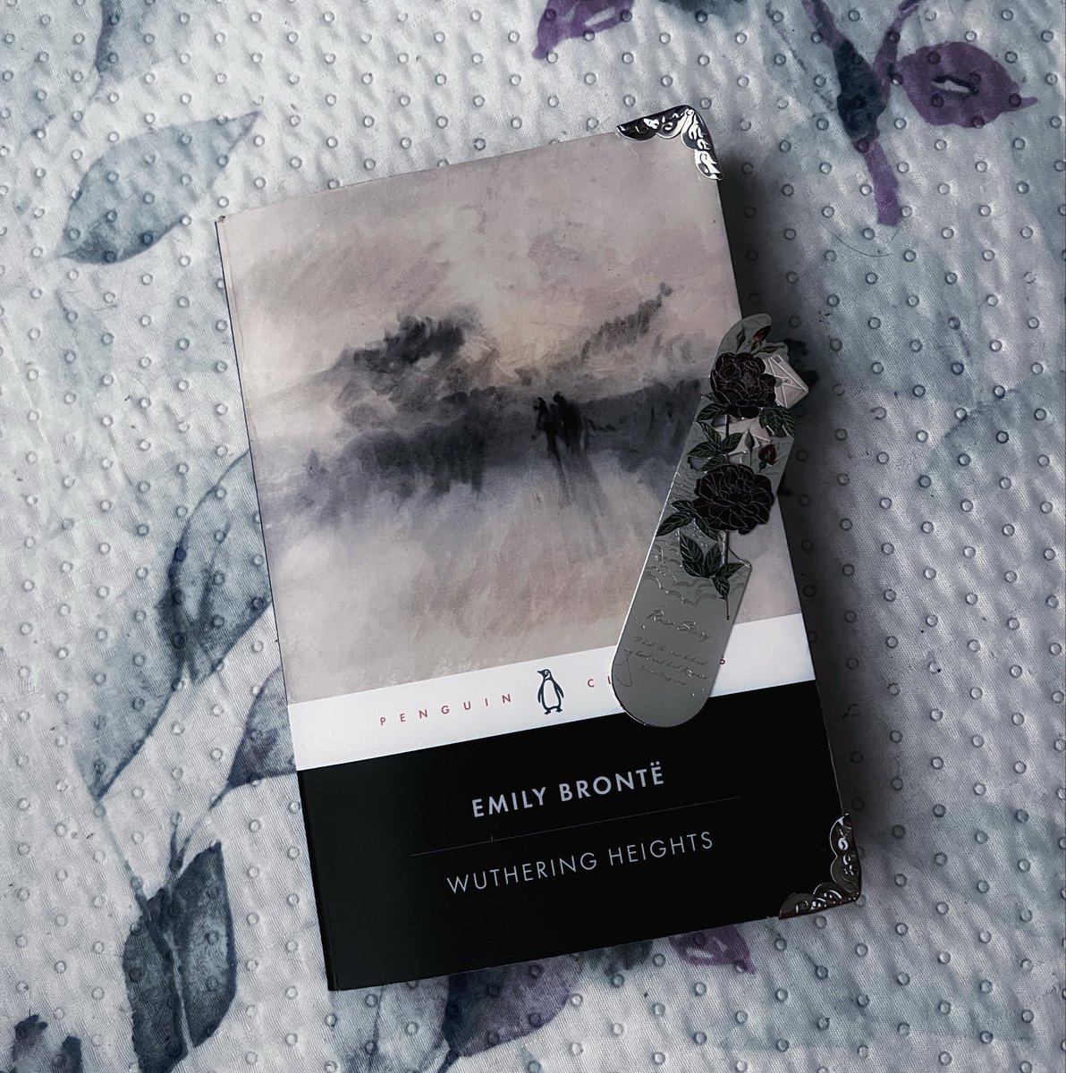 batsfordinnerrr's tweet photo. cr: wuthering heights https://t.co/5liSdUOFcD