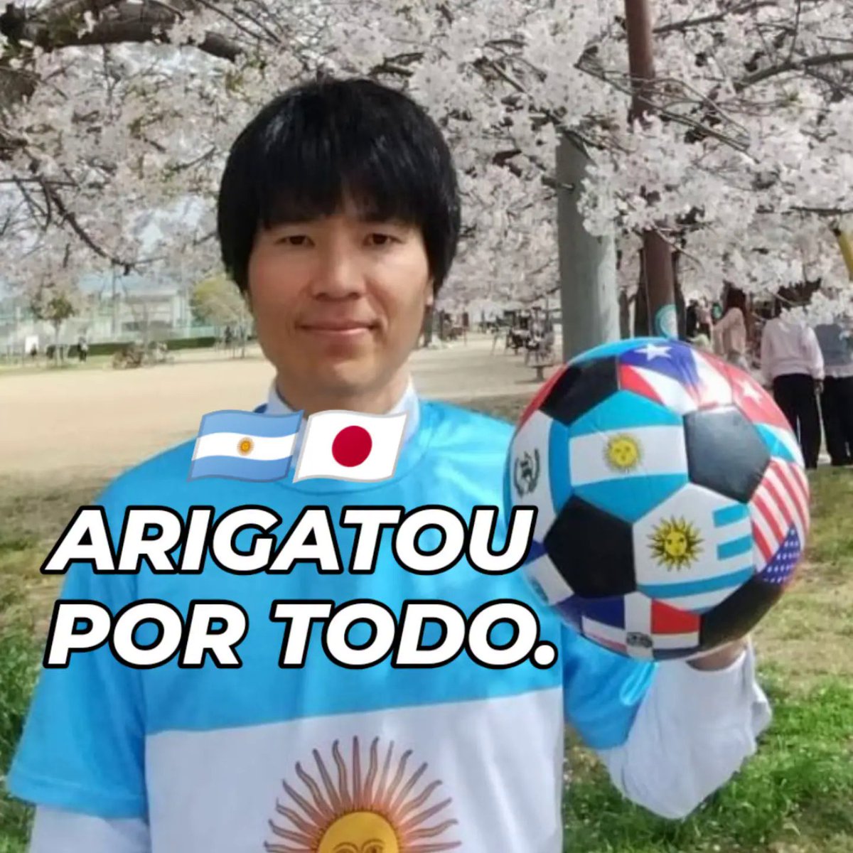 JaponGo_MaedaKo's tweet photo. ¡Muchas gracias de todo corazón, Leo! 🇦🇷🇯🇵✨

Muchas gracias por haberme permitido soñar en grande tantas veces. No tienes idea de cuánta fuerza y aliento me has dado a lo largo de todos estos años. Eres, fuiste y serás para siempre el más grande del universo. No habrá otro igual.

¡De verdad, muchísimas gracias por todo, Messi! 💙🤍 ¡La leyenda es eterna!

🇯🇵 Desde Japón con todo mi amor y respeto, te digo: ¡GRACIAS, CAPITÁN!

👉 @leomessi
👉 @afaseleccion @afa

@telefe @eltrecetv @tycsports @todonoticias @tv_publica @espnargentina @lanacioncom @clarincom @ole @radiomitre @radiolared

#GraciasMessi #MessiEterno #Messi #InolvidableMessi #LaUltimaFuncion #GraciasLeo #Argentina #SeleccionArgentina #LeoMessi #Goat #Unico #Futbol #FuerzaLeo #GraciasCampeon #JaponConMessi #UnicoEnElUniverso #ArigatoMessi #MessiDespedida 🐐🏟️✨