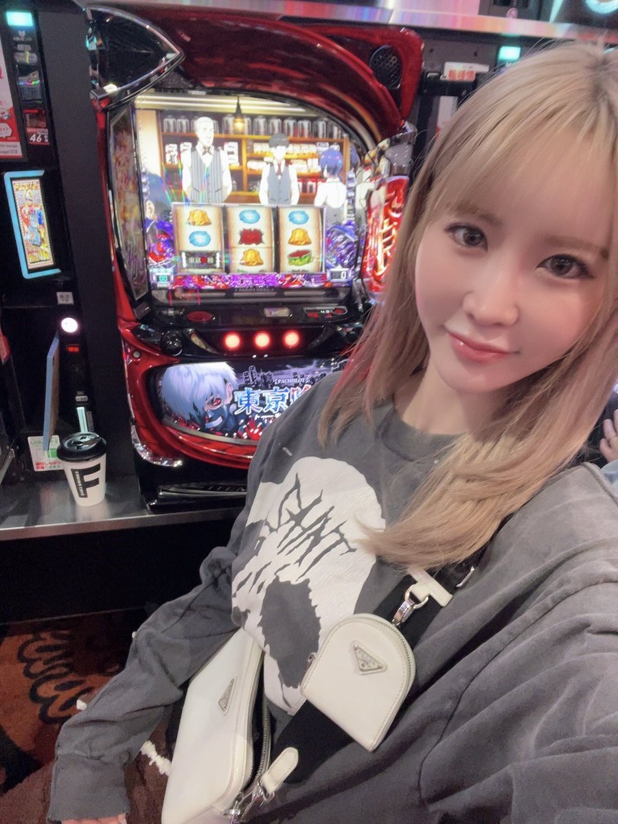抽選250名様で202番🙃
大都機種、新台は座れるハズもなく円卓もギリ座れず😇😇😇
一旦喰種から始めます~
BITESそこそこやれたし良い!!!
🈵SAO|SAOⅡ|真打|ワールドダイスター|いざ番|喰種|🆕獣王|🆕モンハンサンブレイク|ヴァル2
今日もよろしくです🫶🏻
✅パチデミー賞取材and特別審査員🏅
📍プレイランドキャッスル春日井店PR