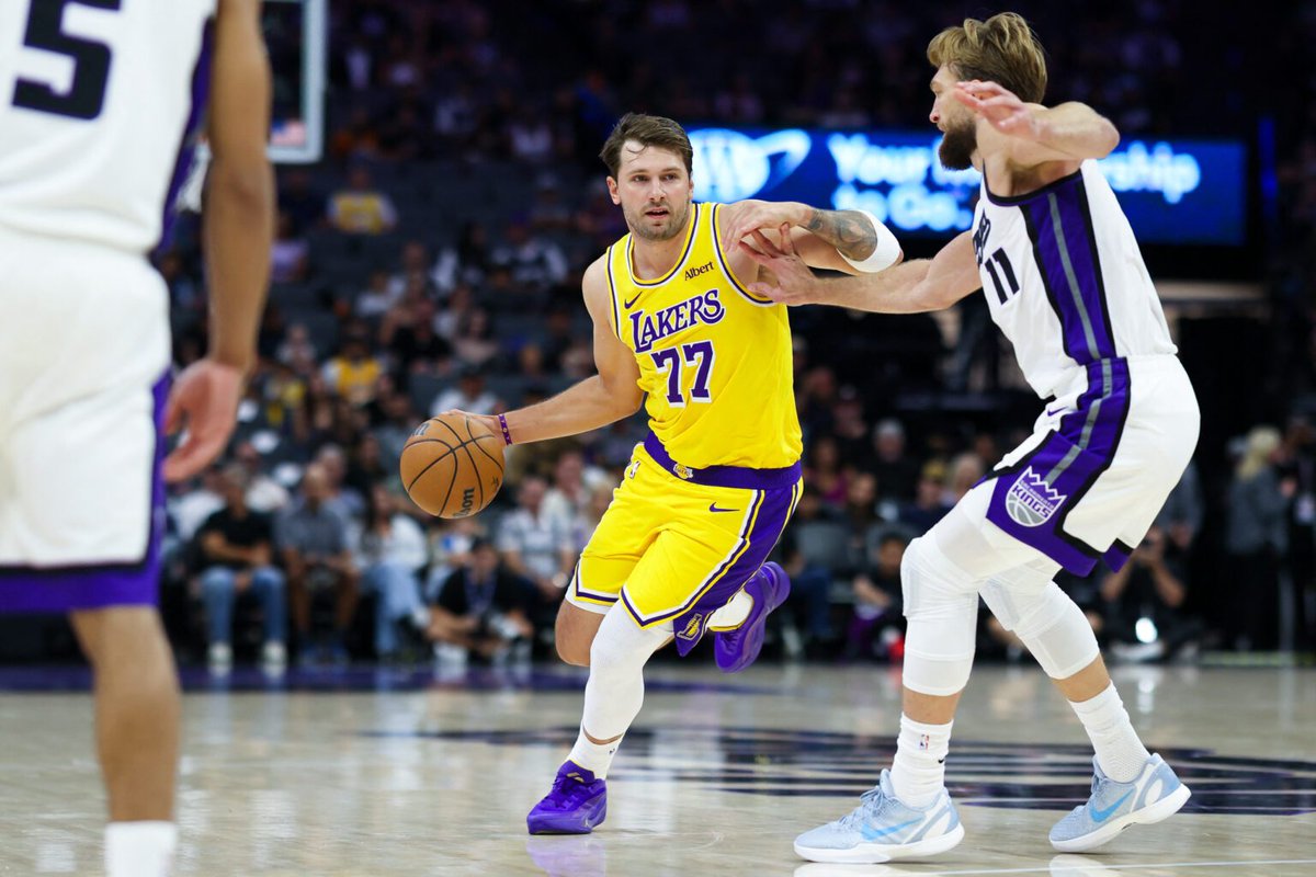 olympics28LA's tweet photo. 🏀 Lakers vs Warriors tonight! 🔥

📅 Oct. 6, 2026
🇺🇸 7:00 PM PT
🇧🇷 11:00 PM BRT
🇵🇭 10:00 AM PHT (Oct. 7)
⭐ Luka Dončić vs Stephen Curry
📺 NBA TV / NBA League Pass
Who wins? 🏀🔥
https://t.co/2qCDbWnfni

#Lakers #Warriors #NBA #NBAPreseason https://t.co/3uRceJvIJq