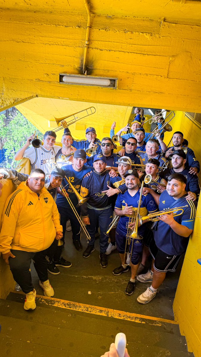 lasfotosdeboca's tweet photo. La mejor percusión del mundo.
Sigan viendo. https://t.co/cXRTAEaQwS