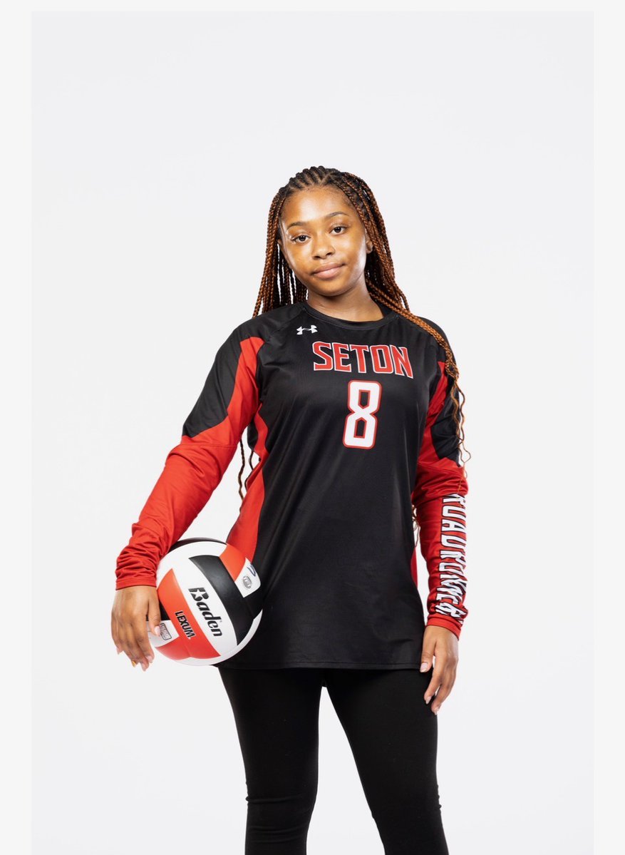 AvaBerkeley2029's tweet photo. Media day hits different. 📸🔥

@TopPreps @PrepVolleyball

@BIGBALLINMEDIA

#classof2029 #setonvolleyball #prepvolleyball https://t.co/QTG3n5JwUv