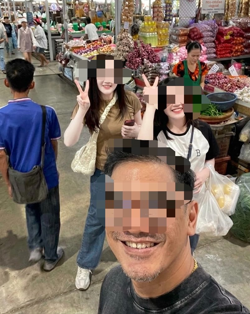 P_love1234567's tweet photo. เช้าๆพา 2 แม่บ้าน จ่ายตลาดหน่อย https://t.co/dkWexHsyRr