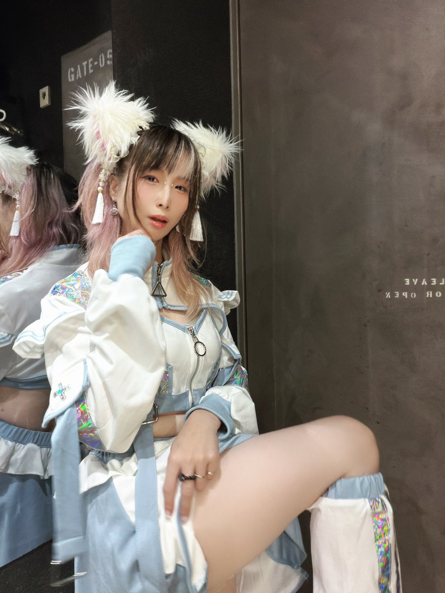 ochibi142milky's tweet photo. おはにゃ🐈‍⬛
昨日はお誕生日後祝いで乾杯🍻しにきてくれたり☺️くろまめでみんなで、こうめにお誕生日おめでとぉーしたり☺️
ありがとうございました！

そんな今製氷機がなおるかどうか！！くろまめなうです
(笑)

17-18で花音ちゃんのラジオでます！
くろねこさまとしゃるうぃながしてもらうよー！

夜はギルドであくるとみる飯🍚だよぉ！