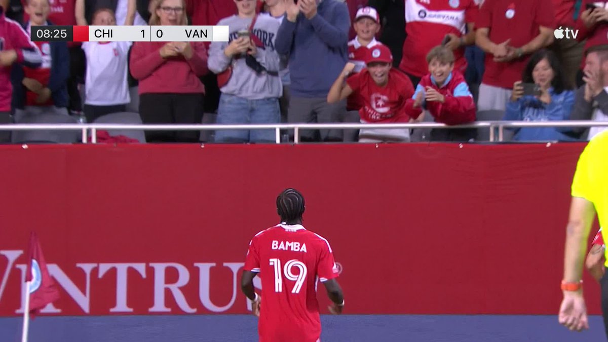 A soccer broadcast screenshot showing a player wearing a red jersey with 'BAMBA 19' on the back, with the scoreboard reading 'CHI 1 - 0 VAN' at 08:25.