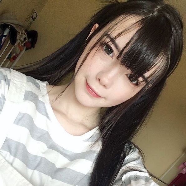 livimiiau's tweet photo. toda garota cronicamente online já quis ser uma dessas meninas em 2018 https://t.co/GVtOMpBQ2i