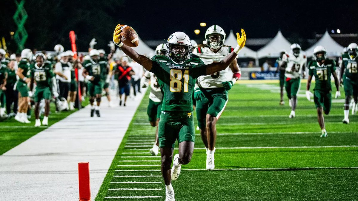 DeJuanRivera_'s tweet photo. #AGTG l am extremely blessed to receive and offer from @LionUpFootball @JeritRoser @On3Recruit 
@TomLoy247
@awestbankthing @Coach_C_Boyd @247recruiting
@RecruitLouisian @rivals @garlandgillen @samspiegs
@twillie16  @BrandonHuffman @TomLoy247 https://t.co/mobbnntY3a
