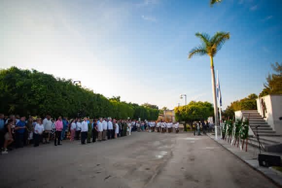 amarilyshb73's tweet photo. Nuestro pueblo rinde tributo a las víctimas del Crimen de Barbados 
al conmemorarse 50 años del atentado terrorista de 1976 que costó la vida a 73 personas. #CubaViveEnSuHistoria #PinardelRío https://t.co/9xKBNn9W92