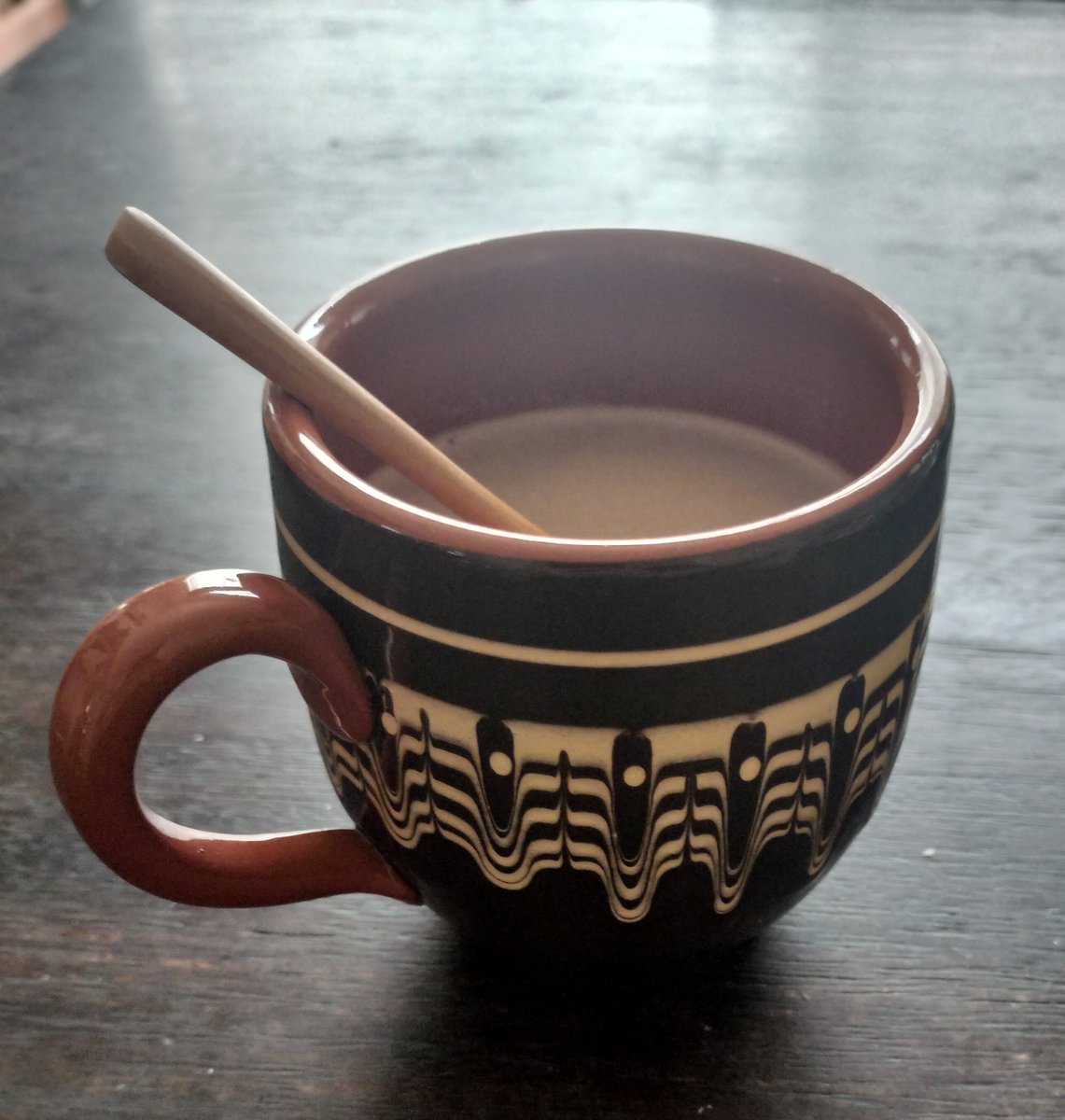 Masu_Yang's tweet photo. 雑貨屋さんで見つけた大きな陶器のマグカップ https://t.co/4iG70awzSN