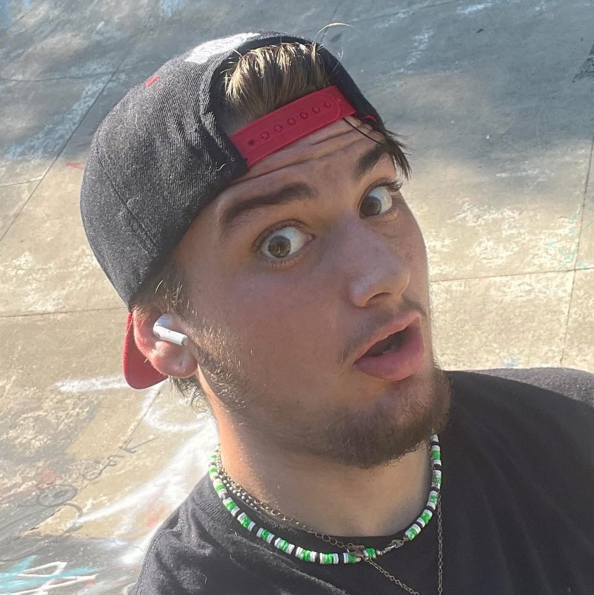 thielex5's tweet photo. (irl)

jordan https://t.co/6RuTmSJkaB