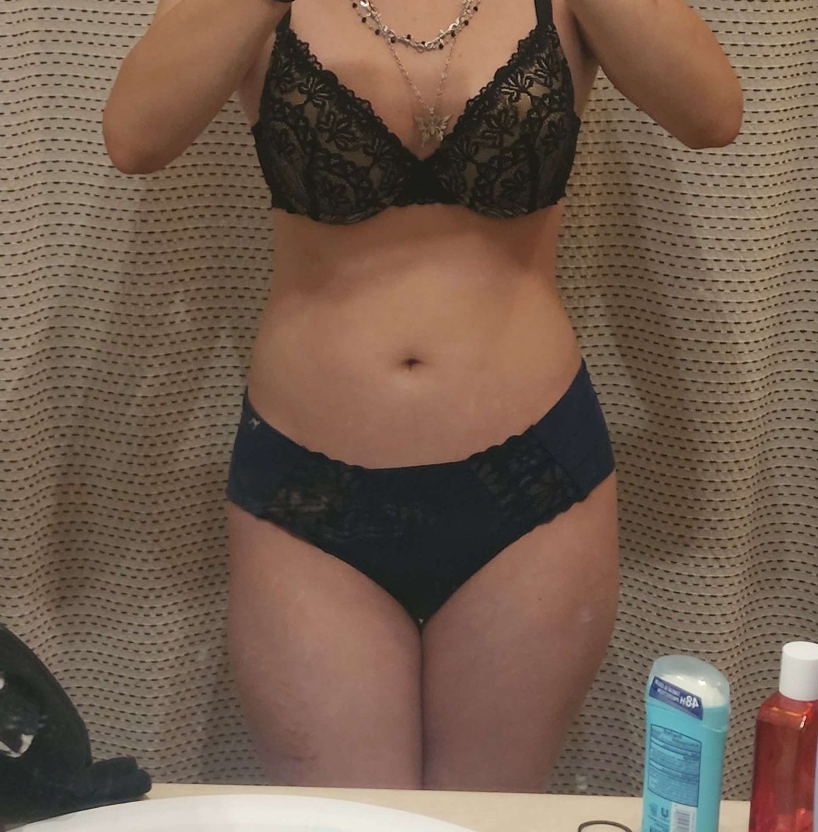 moniker067's tweet photo. Oh gosh, I've gained weight...can you tell??

#nsfwtwt #nsfw https://t.co/XS8gm8RUsd