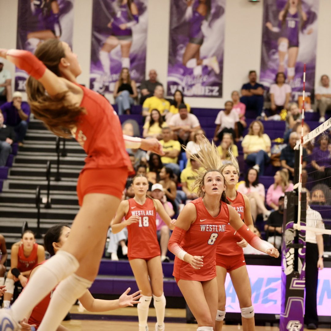 Westlake_Nation's tweet photo. Volleyball roared back in set one against Cedar Ridge to take the game 25-15. The Chaps followed with a 25-23 win in set two to lead the Raiders 2-0. Third set is under way. #GoChaps https://t.co/nC2NLPMXx9