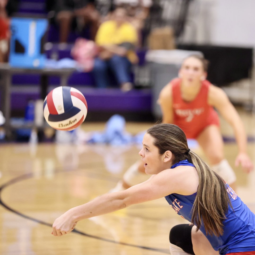 Westlake_Nation's tweet photo. Volleyball roared back in set one against Cedar Ridge to take the game 25-15. The Chaps followed with a 25-23 win in set two to lead the Raiders 2-0. Third set is under way. #GoChaps https://t.co/nC2NLPMXx9