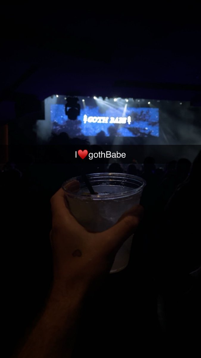 Klizzy420's tweet photo. HERE FOR 1 REASON #GOTHBABE https://t.co/xZz5ILv9Ud
