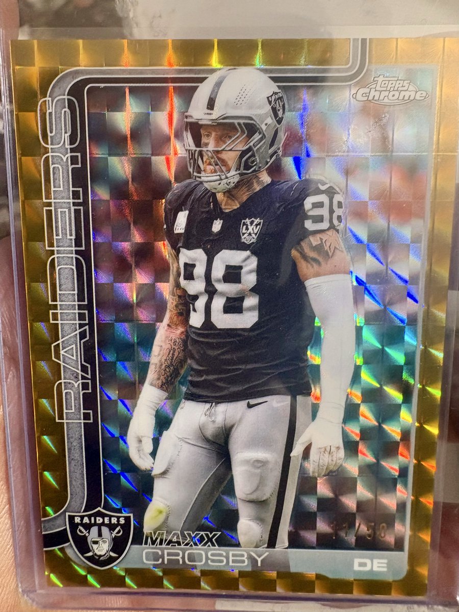 MikeDre408's tweet photo. @Get_BIG_Cards Monday Mail Maxx Crosby 🔥🔥🔥🔥🔥 https://t.co/7ucxNx3cAs