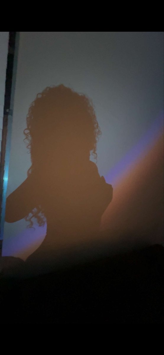 bendymoto's tweet photo. faceless beauty <3 
who wants to chat with me? https://t.co/3XKRbouZX3