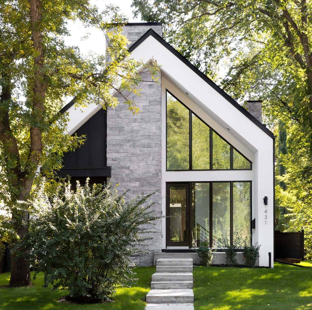 OneKindesign's tweet photo. A sleek and modern bachelor pad with fantastic curb appeal in Calgary 
https://t.co/1o2qN1wYEh https://t.co/Xr38UCCNlk