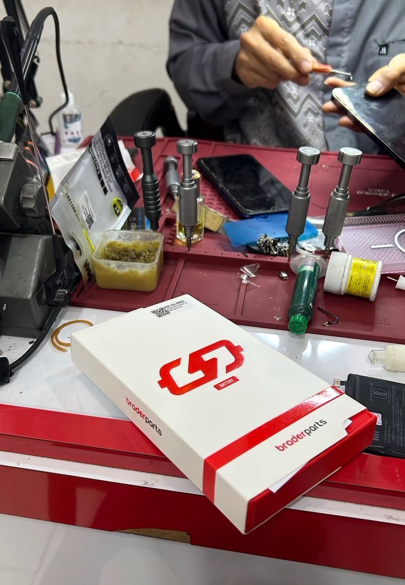 accresst's tweet photo. Pokoknya terimakasih buat kakak" yang udh nyaranin buat ganti btrai diluar applecare/mitracare sama ini 🫶🏻

Lumayann hemat 500-700ribu dan status battery tetap “ASLI” https://t.co/BOoXCAe6TG