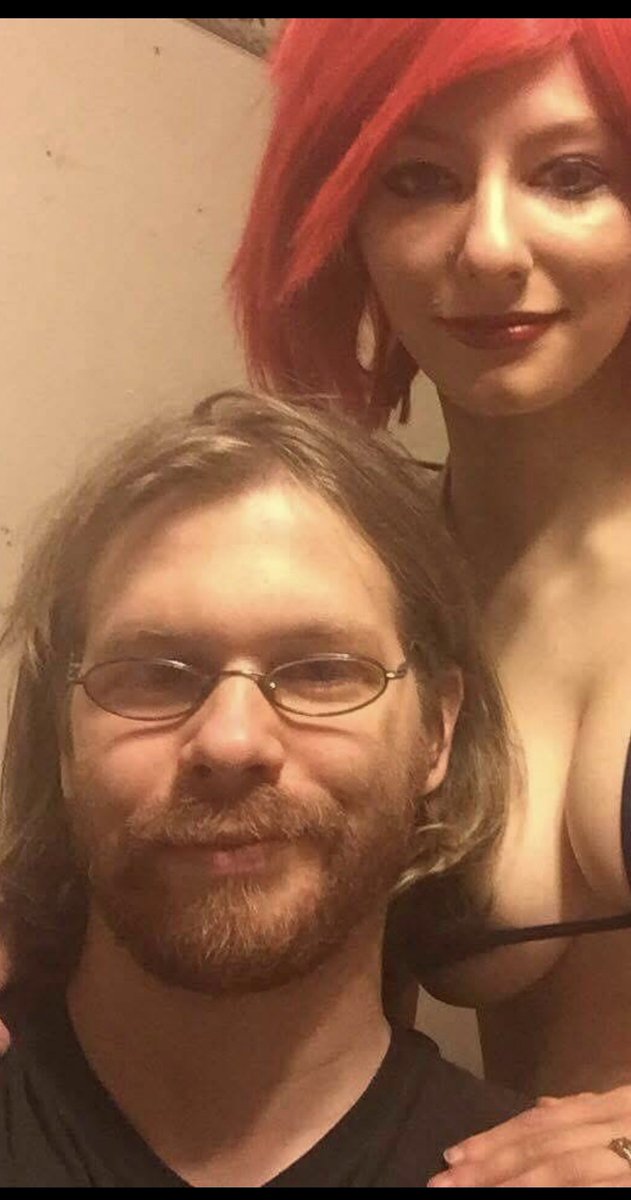 lesbians4snsd's tweet photo. imagine tryna call ice spice ugly when u look like this 😭 men cannot be real https://t.co/VlB1JsvK7S