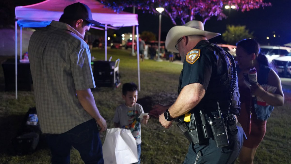 HCSOTexas's tweet photo. Nights like this remind us why community matters. Come join the fun!
East Aldine Management District
2909 E Aldine Amphitheatre Dr, Houston, TX 77039 6:00 pm - 9:00 pm
#NNO2026 #HCSONNO2026 https://t.co/CjzdkweSp6