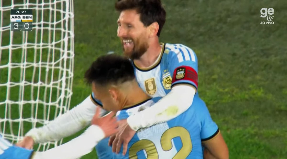 CentralDoBrega's tweet photo. HISTÓRICO!!!!!!!!!!!!

GOL DE LIONEL MESSI EM SUA DESPEDIDA!!!!!!!!!!!

1 GOL E 2 ASSISTÊNCIAS EM SEU ÚLTIMO JOGO PELA ARGENTINA

GOAT. 🐐🇦🇷 https://t.co/bdObCkE9DS
