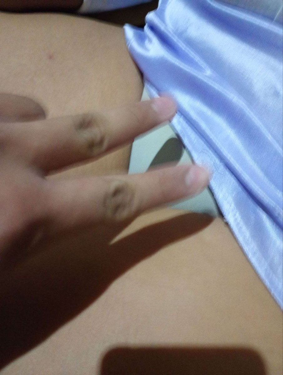 Al4n_Incest's tweet photo. #39 un seguidor nos comparte estas ricas fotos que le tomo a su mamá mientras duerme, esta muy rica la mamá y sobre todo se le ve una rica vagina
#aportesanónimos #madreehijo #casero #nsfw #amateur #incesto #hotmilf #incestoconmamá #hot #relatos #incestomamáhijo https://t.co/iHhkW0uw5K