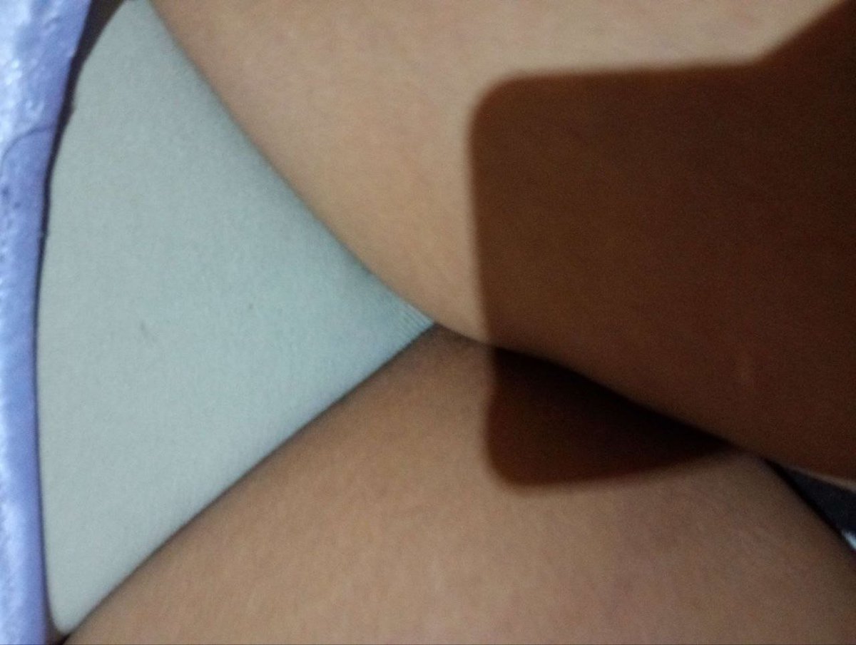 Al4n_Incest's tweet photo. #39 un seguidor nos comparte estas ricas fotos que le tomo a su mamá mientras duerme, esta muy rica la mamá y sobre todo se le ve una rica vagina
#aportesanónimos #madreehijo #casero #nsfw #amateur #incesto #hotmilf #incestoconmamá #hot #relatos #incestomamáhijo https://t.co/iHhkW0uw5K