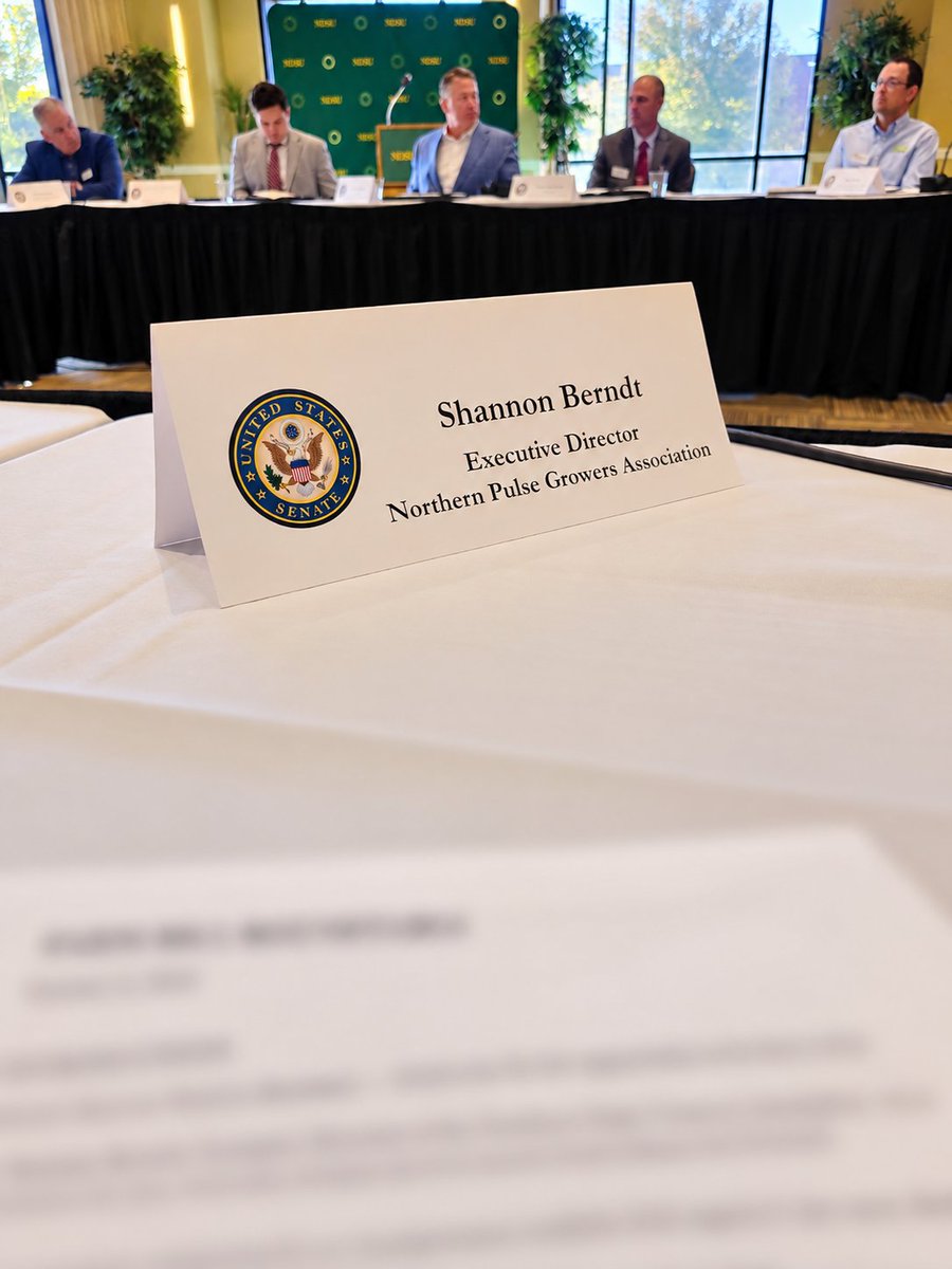 peasloveharmony's tweet photo. Pulse growers had a seat at the Farm Bill table today in Fargo. 🌱

NPGA shared grower priorities on risk management, trade, research and rising input costs.

#FarmBill #PulseCrops #NorthernPulse https://t.co/qr7rGbskss