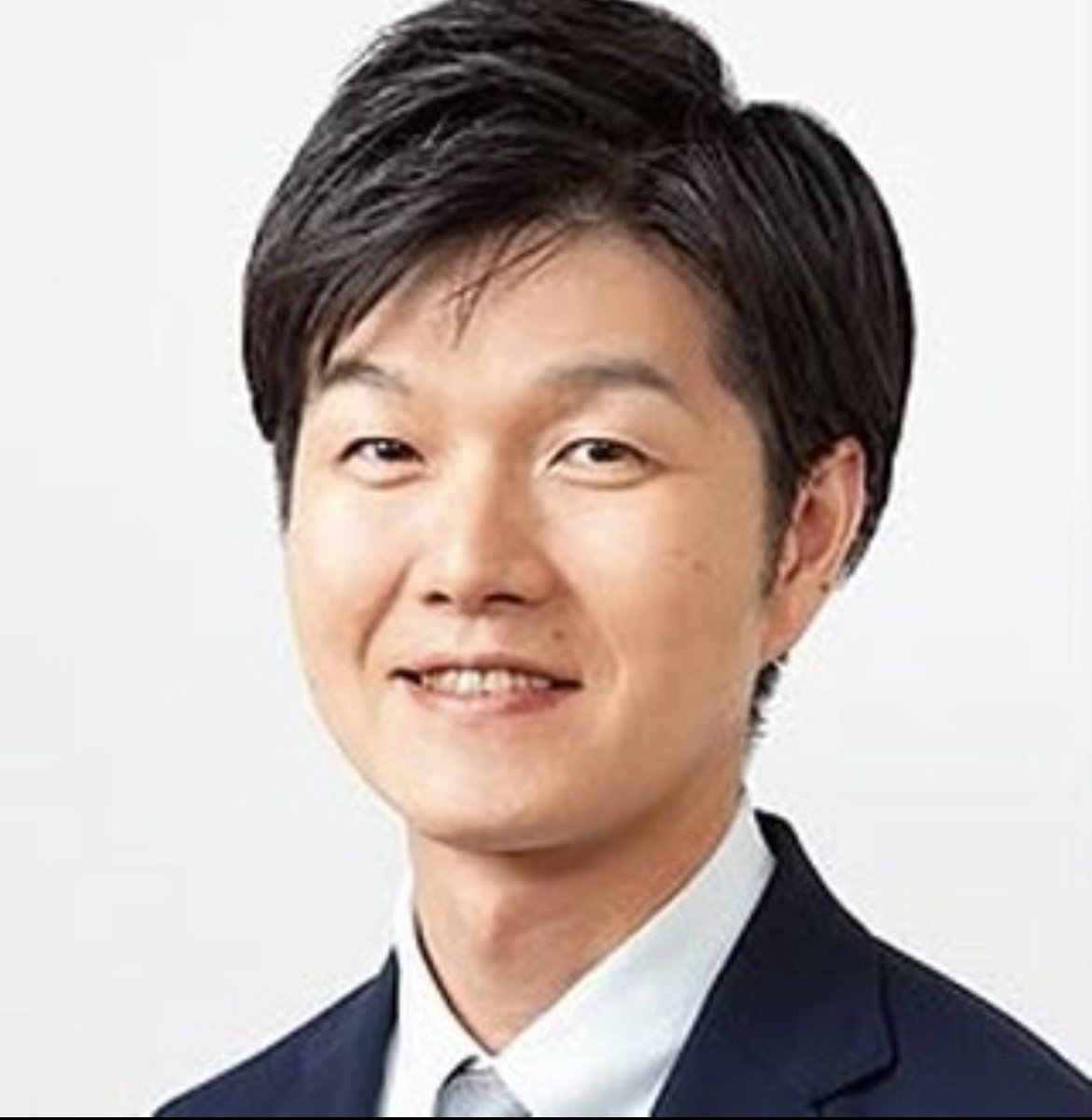 shota201907's tweet photo. 炎上覚悟で言いますが、、

この人ではなく、
国産じゃがいもを守ろうとした
この人を続投させるべきだったん
じゃないですか？

カムバック希望です。 https://t.co/pHSdDj4QYo