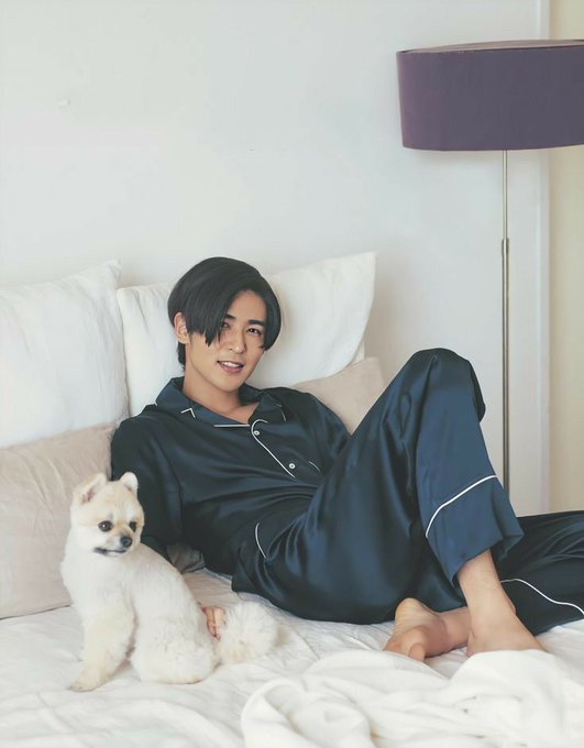 meio00s's tweet photo. 🖤目黒蓮「エル・ジャポン」表紙決定！

10月28日発売📖
「エル・ジャポン 12月号増刊」

SPECIAL拡大特集は全9P✨
カナダで撮り下ろした
ファッションストーリーをお届けします🇨🇦

▼予約受付中
https://t.co/THv0YaFtpa

特別な一冊をぜひチェックしてください！

#PR #SnowMan #目黒蓮 https://t.co/1V2pY95vTd