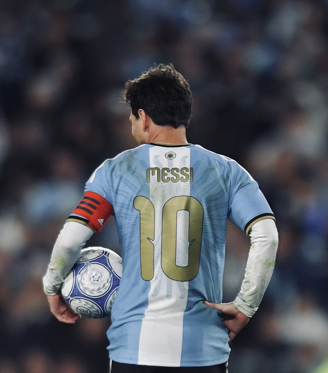 M10GOAT's tweet photo. هـاتـريك مُساهمات من الأسطورة ميسي في ليلة الوداع ⚽️🅰️🅰️ https://t.co/9P8WOllnEW